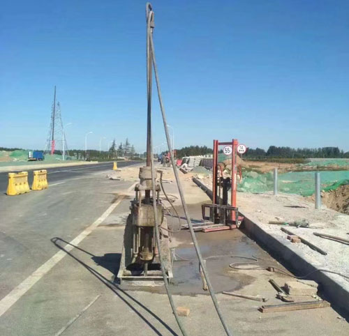 青河公路高聚物注浆加固