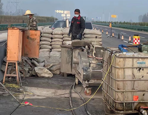 青河高速路病害处理