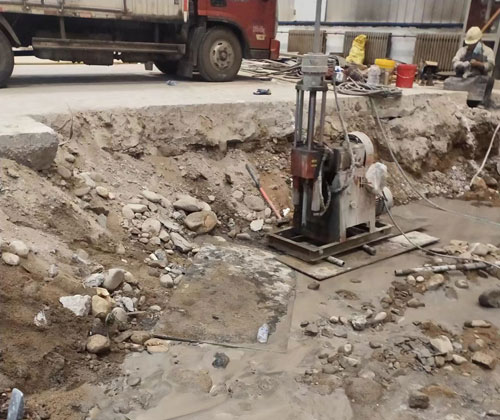 青河公路下沉压浆